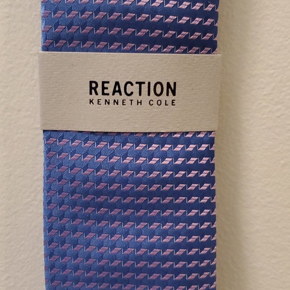 Kenneth Cole tie brand new - Picture 2 of 5
